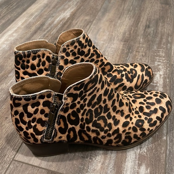 Lucky Brand Leopard Print Boots Real Hair Booties Mobwife - Picture 4 of 12